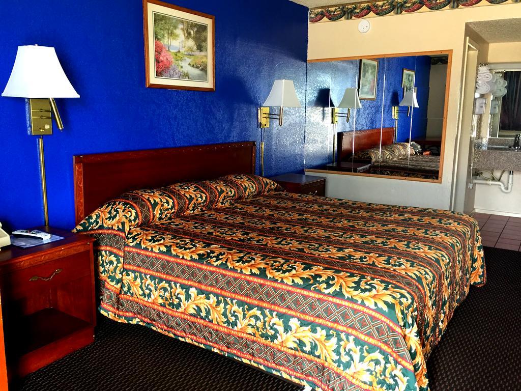 Crown Inn Grand Prairie Buitenkant foto