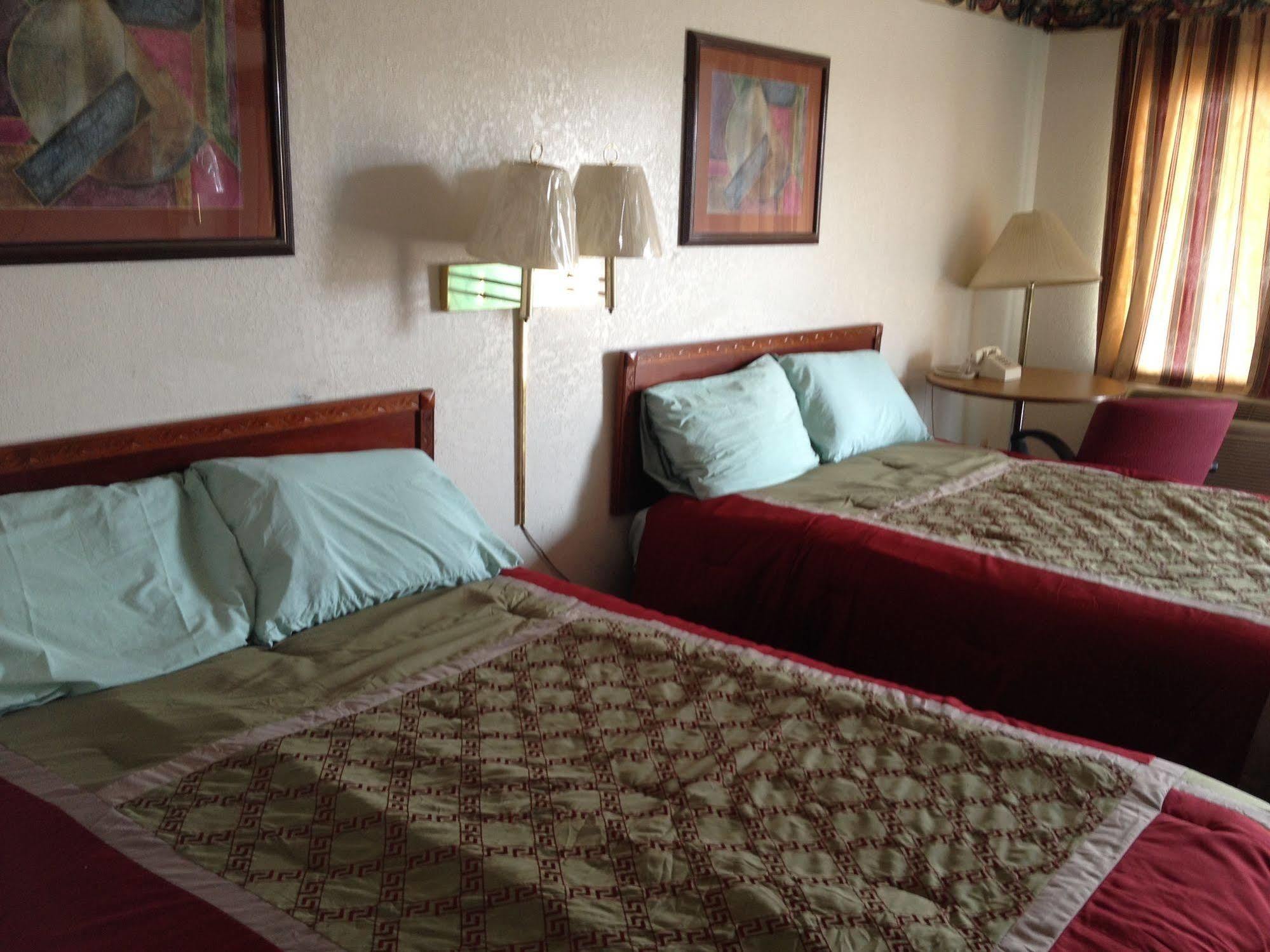 Crown Inn Grand Prairie Buitenkant foto