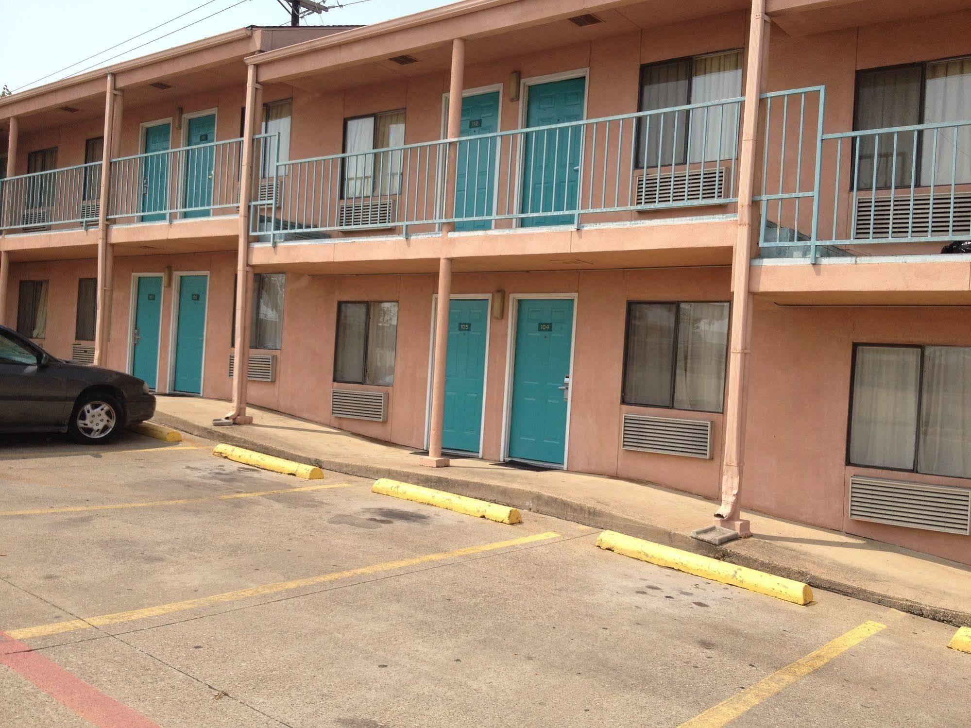 Crown Inn Grand Prairie Buitenkant foto