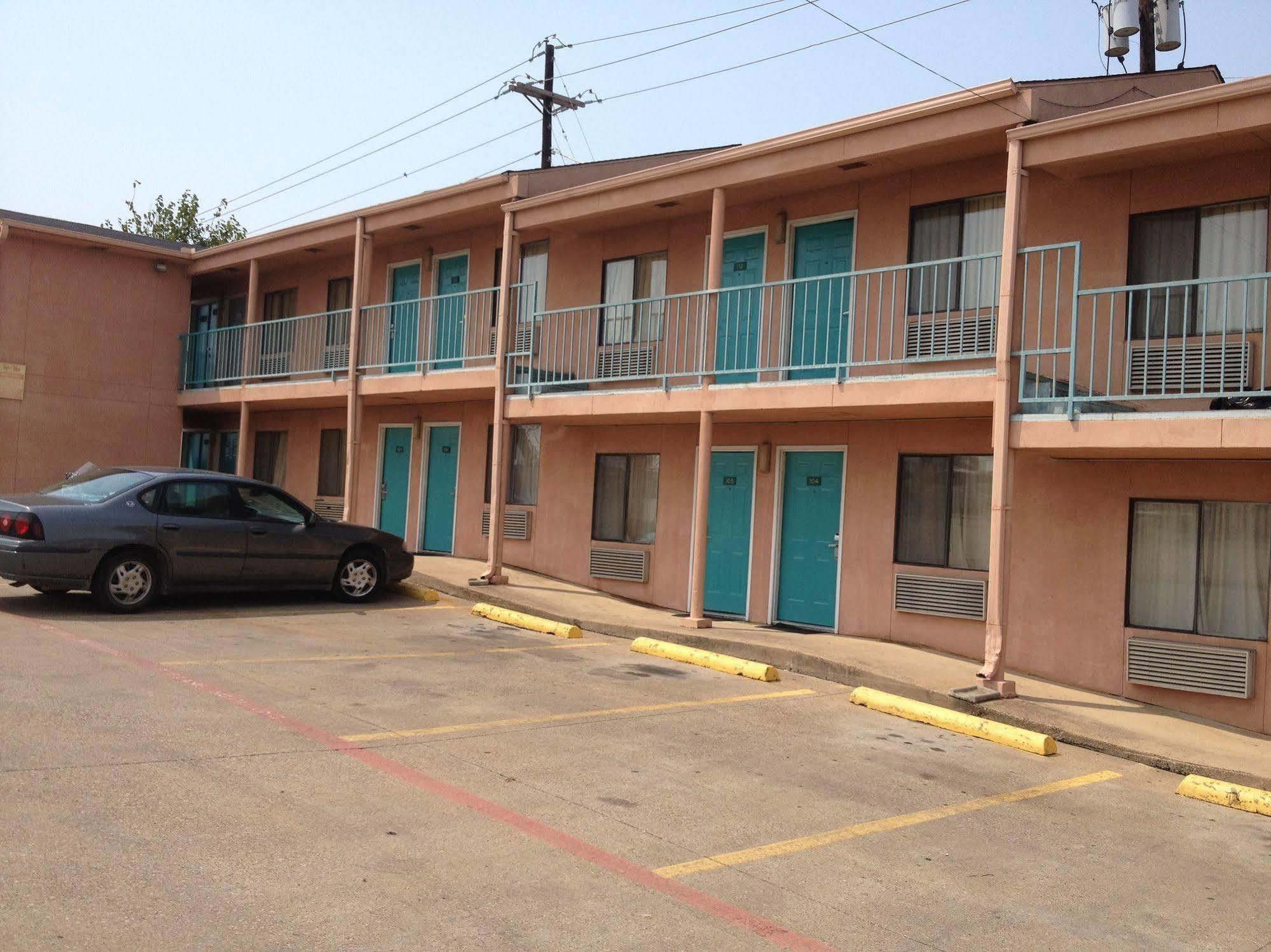 Crown Inn Grand Prairie Buitenkant foto